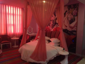 TO915101 STILL LOVE THEME HOTEL